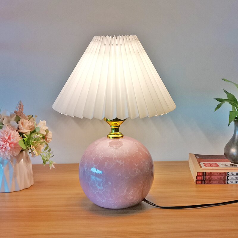Ceramic Pleated Table Lamp